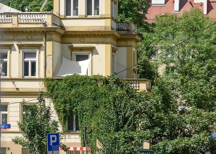 Koszykowa 3 * Варшава